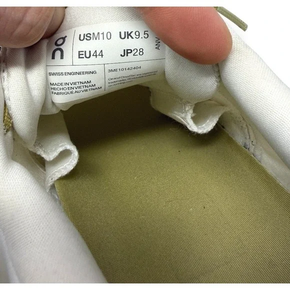 On Cloudrunner 2 Running Shoes Mens 10 White Green Sneakers 3ME10142404 - Picture 9 of 11